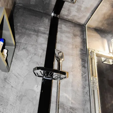 Vasiliki Venetian Apartman *